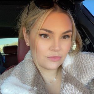 Meet your Posher, Kaitlin